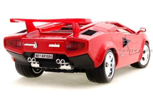 18 Bburago Lamborghini Countach 5000 Quat Red