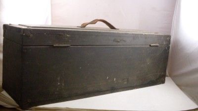 VINTAGE WOODEN CARPENTERS CHEST TOOL BOX HINGED LID LOCK & TOOL TRAY