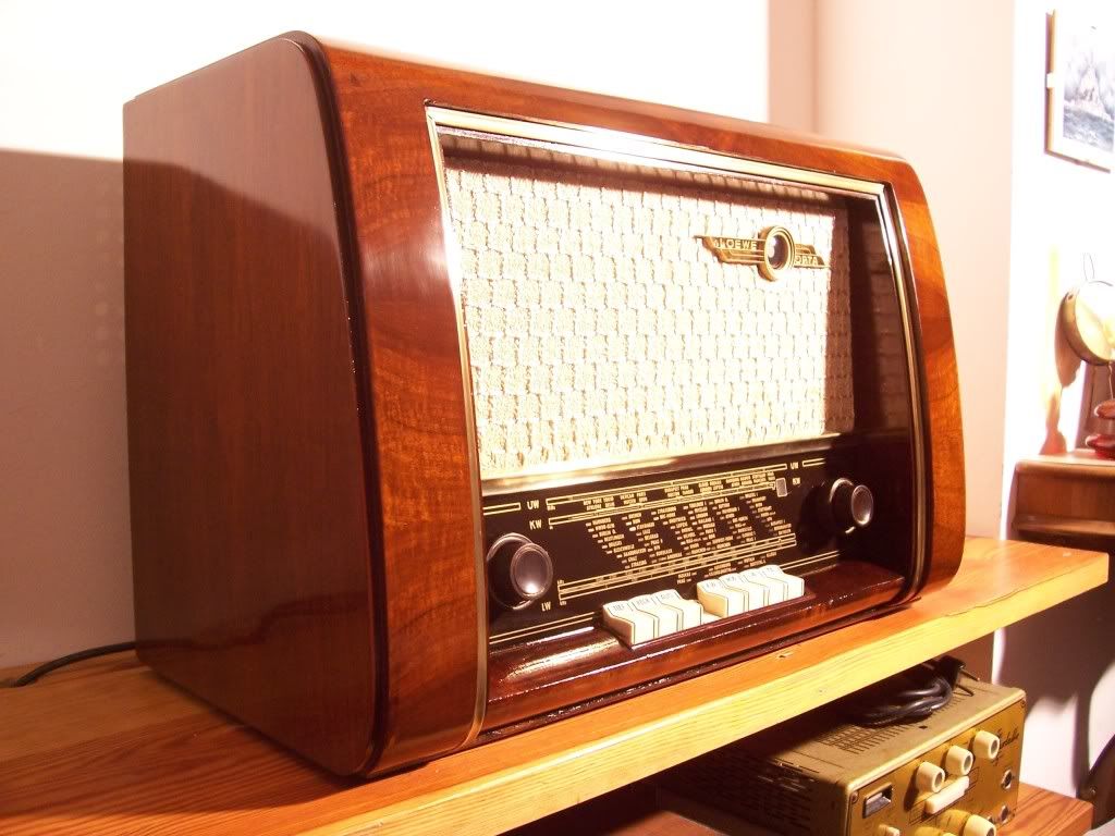 ANTICA_RADIO Loewe Opta Komet 53 Tube Radio, 1952 Tuberadio