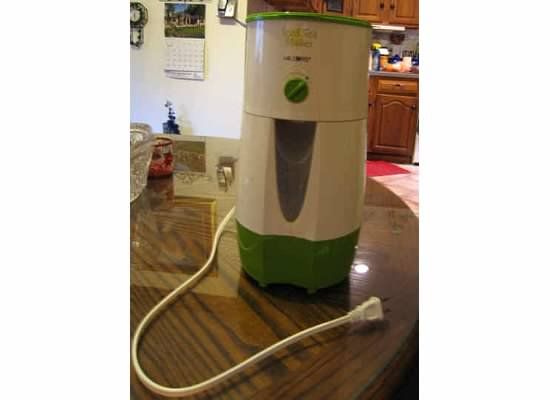 MR COFFEE ELECTRIC GREEN 3 QUART ICED TEA MAKER W/ BREW STRENGTH