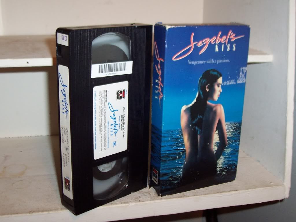 Jezebels Kiss 1990 VHS Meg Foster 043396905337