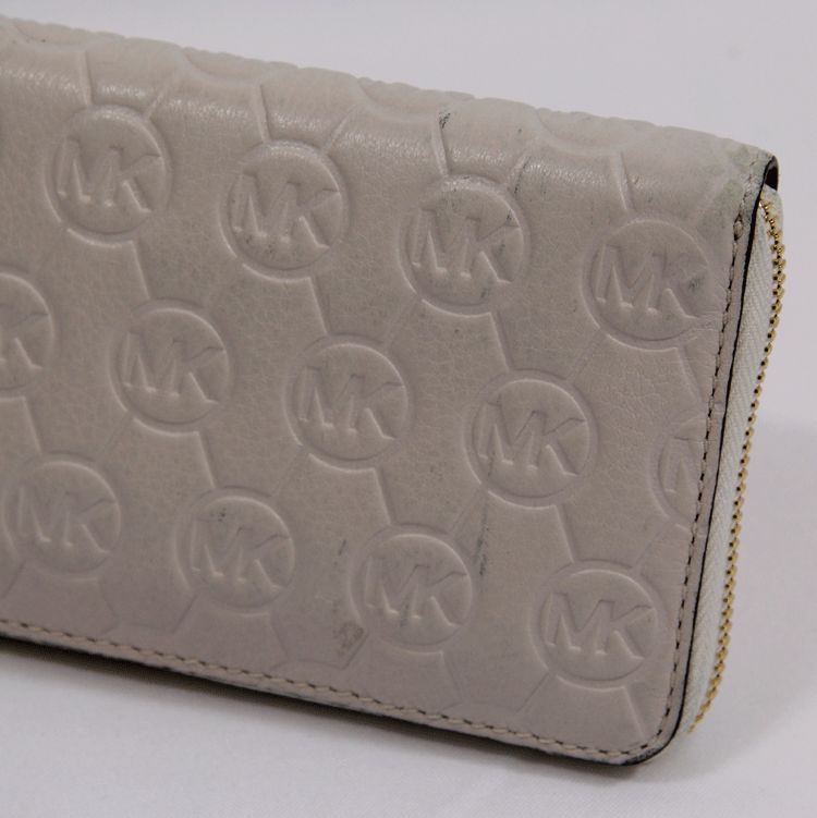 Michael Kors Vanilla Zip Around Wallet Leather Clutch Wristlet