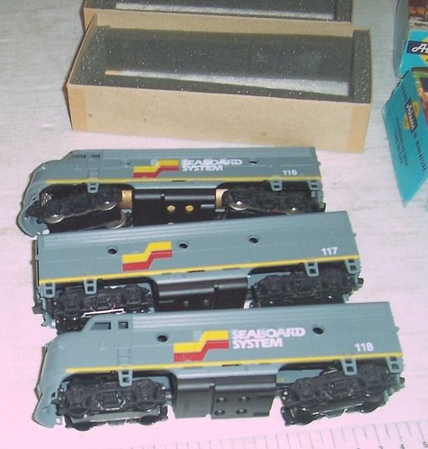 Older Custom Painted Athearn HO Seaboard F 7A F 7B F 7A Diesel Set OBS