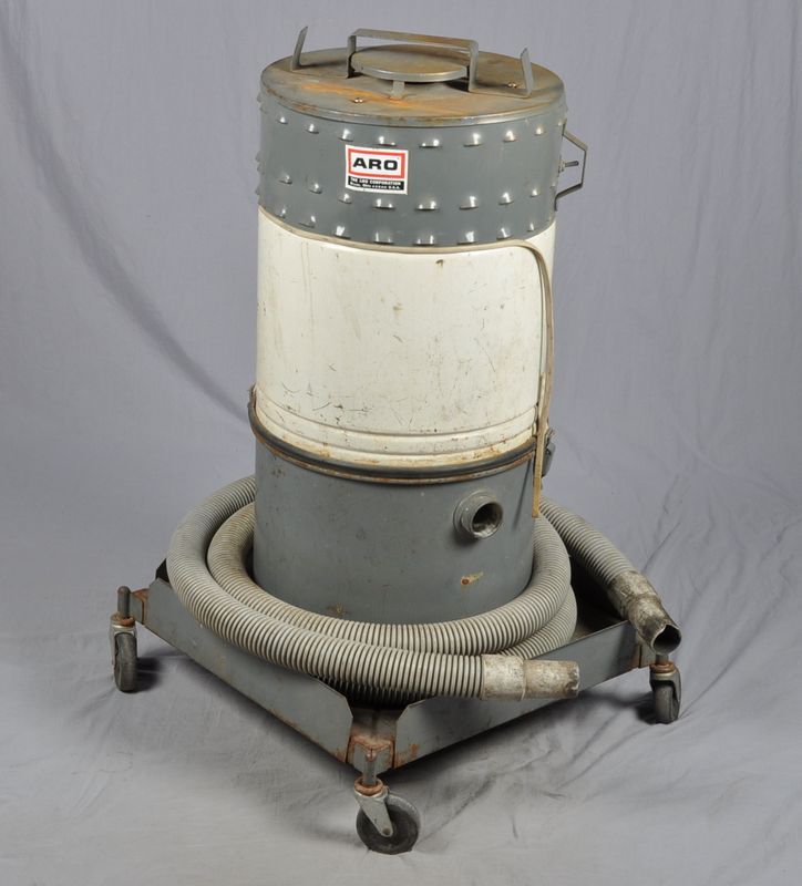 Vintage Industrial Beam Shop Vac Vacuum Cleaner Model 98 B