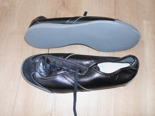 Orig. NVA Turnschuhe Lackleder schwarz Gr.27 1/2 (27,5) ca. 41