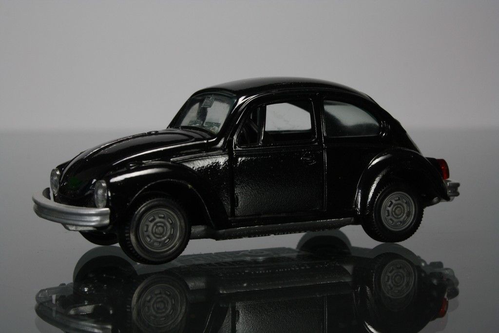 GAMA 143 Volkswagen VW Käfer 1302 schwarz 81104 OVP