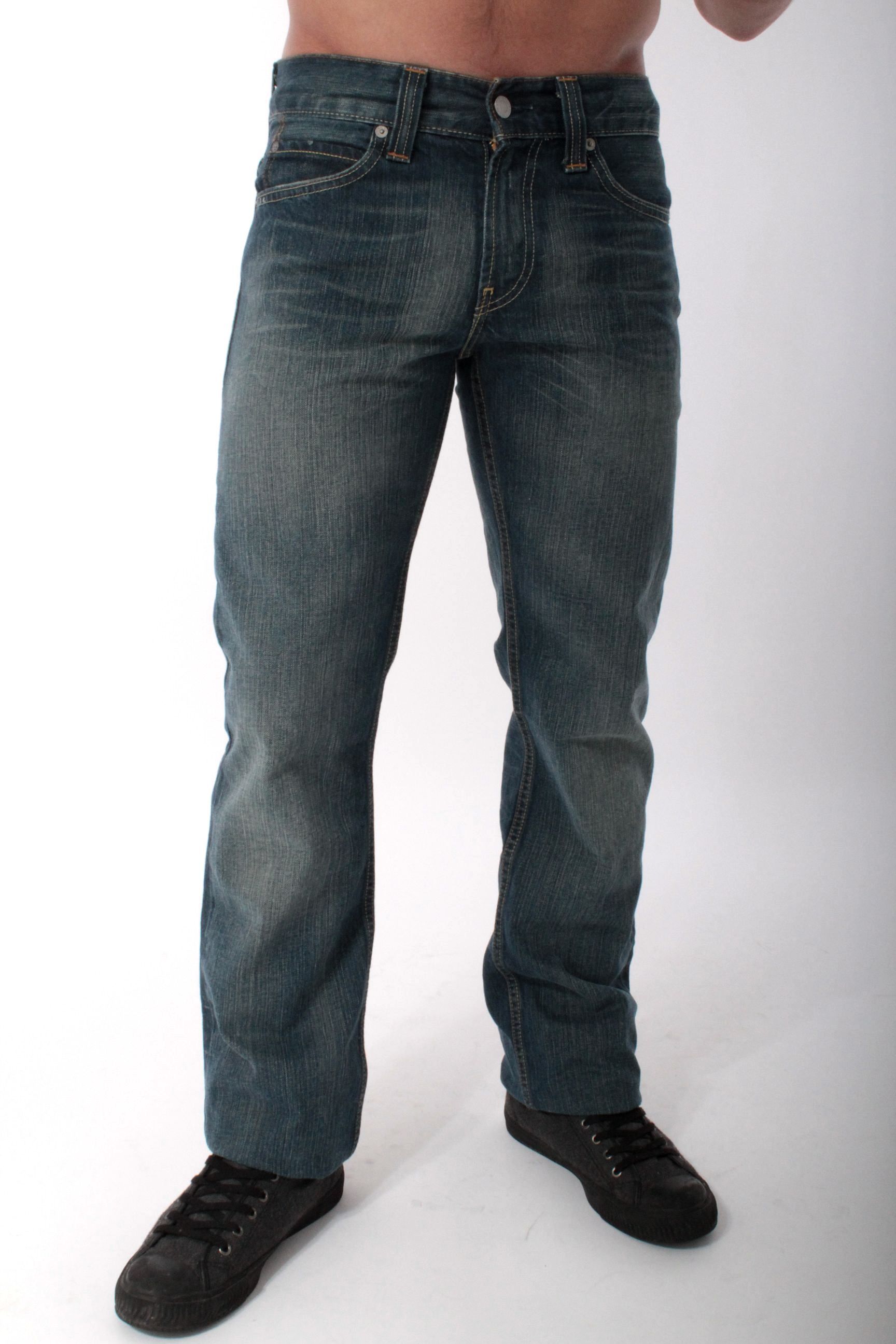 Neu Original Herren Jeans Levi´s 506 Standard Größe W 28 / L 32