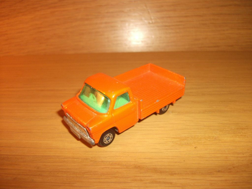 Matchbox/Lesney   Ford Transit No.66