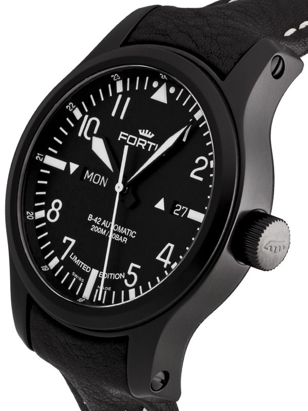 42 Automatik 200m Flieger Black Day/Date 655.18.81 L.01