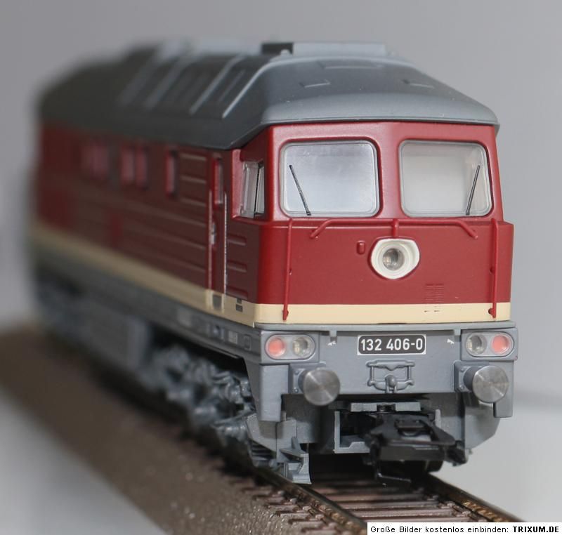 Trix H0 22071 Diesellokomotive Ludmilla BR 132 DR neu