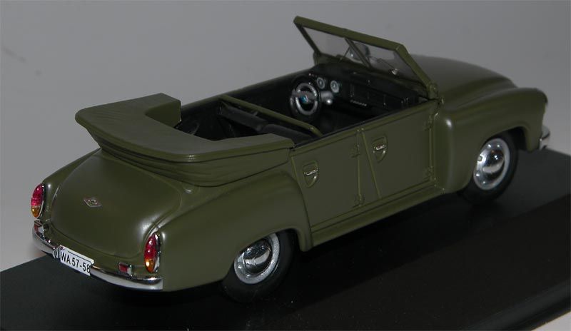 IST165 IXO/IST, Wartburg 311 4 Kübel, 1957, militärgrün, DDR, 1/43