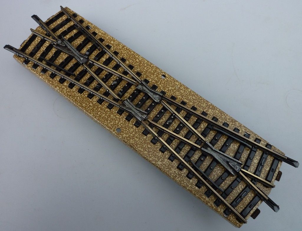 MÄRKLIN 3900 K, MODELLGLEIS KREUZUNG 177mm