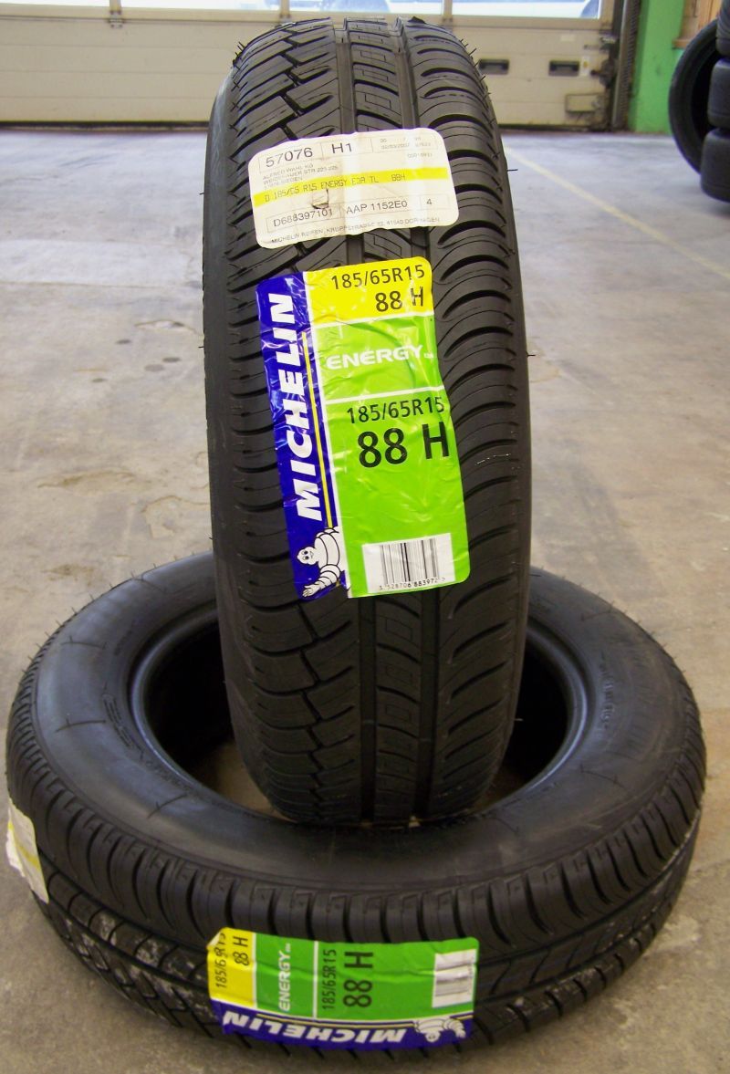 Paar Sommerreifen z.B. BMW 3er Michelin 185/65 R15 Neu 2 Stück