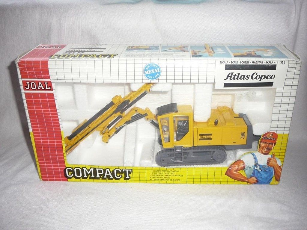 JOAL 135   ATLAS COPCO ROC F7 Surface Crawler Boxed Ref 262