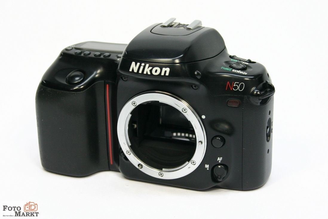 Nikon N50 (F50) SLR Kamera Gehäuse Body Spiegelreflexkamera