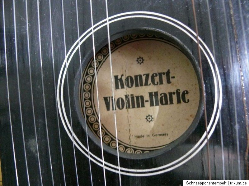 Es handelt sich hier um eine sehr alte Konzert Violin Harfe. Die