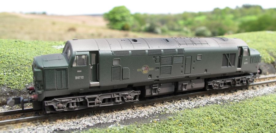 TMC 371 451AGraham Farish Class 37 D6712 BR Green Weathered