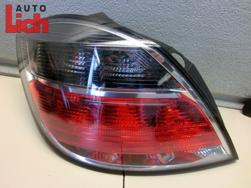 Opel Astra H BJ07 5 Türer Rückleuchte Rücklicht Li Hi 93190306