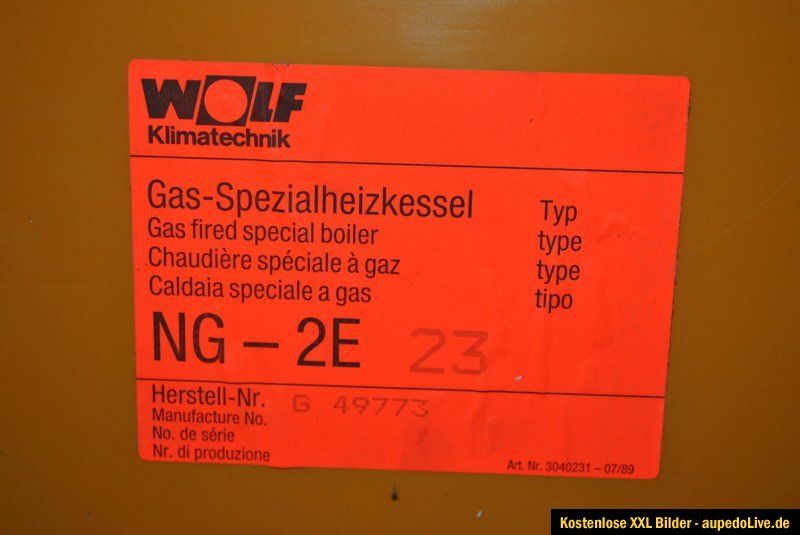 Wolf Gas Kessel NG 2E 23kw mit Regelung und Zeitschaltuhr