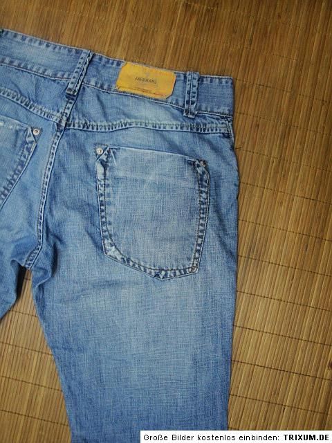 Zara Herrenjeans Regular Fit, gerades Bein, W32/L34 distressed