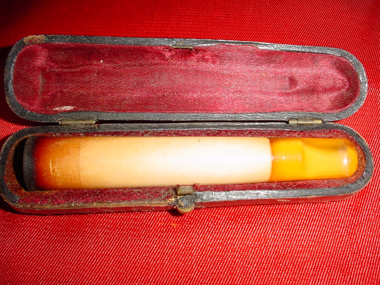 1013 Antik  Zigarrenspitze aus Bernstein Original Etui Amber