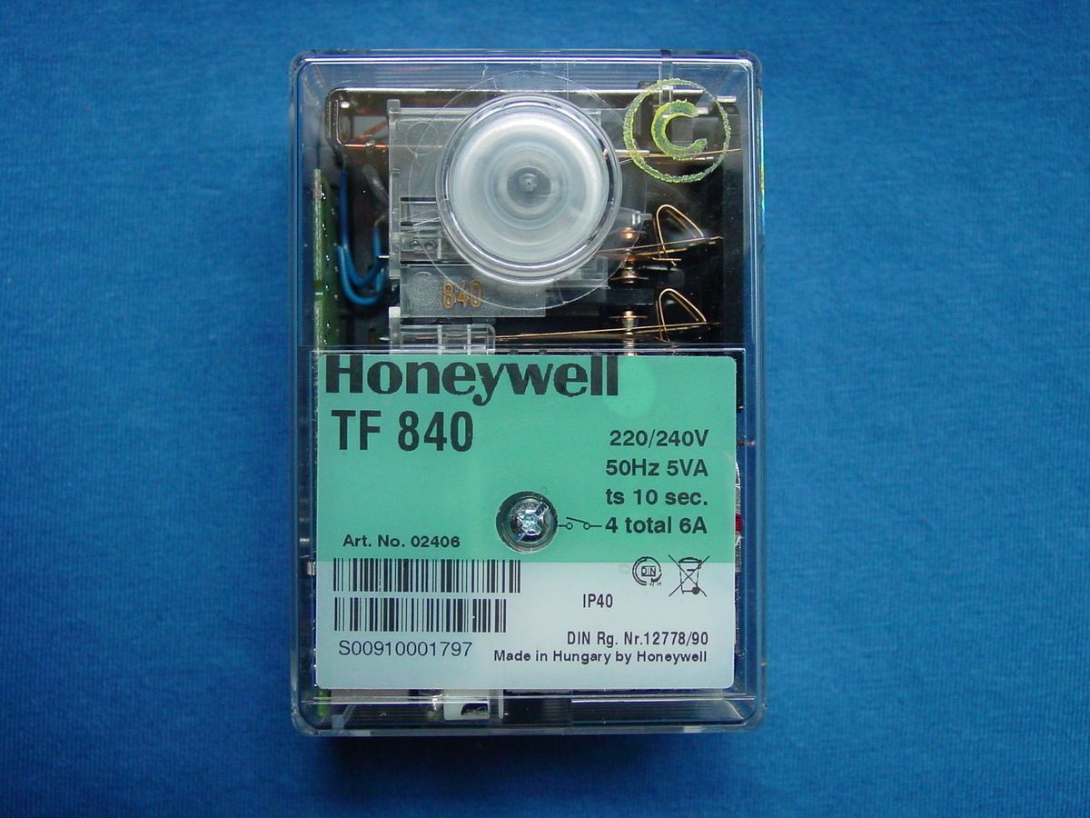 Honeywell Satronic TF 840 Feuerungsautomat Steuergerät Brötje