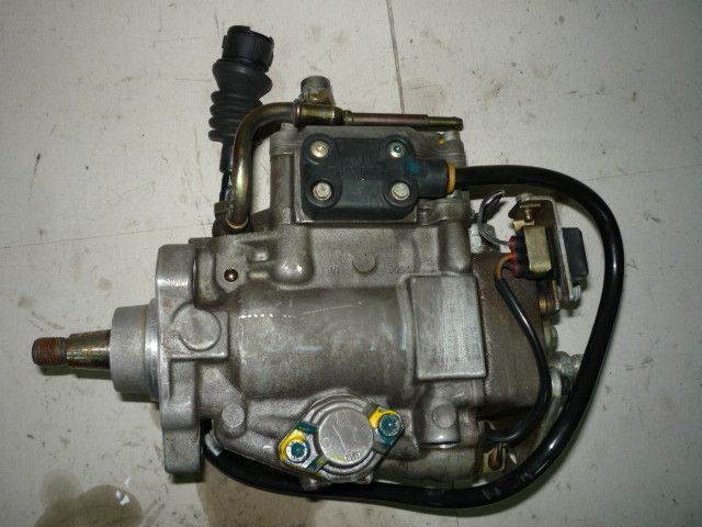 Einspritzpumpe Audi 80 1.9TDI 66KW 90PS BJ 91 96 Bosch 0460404995 mit