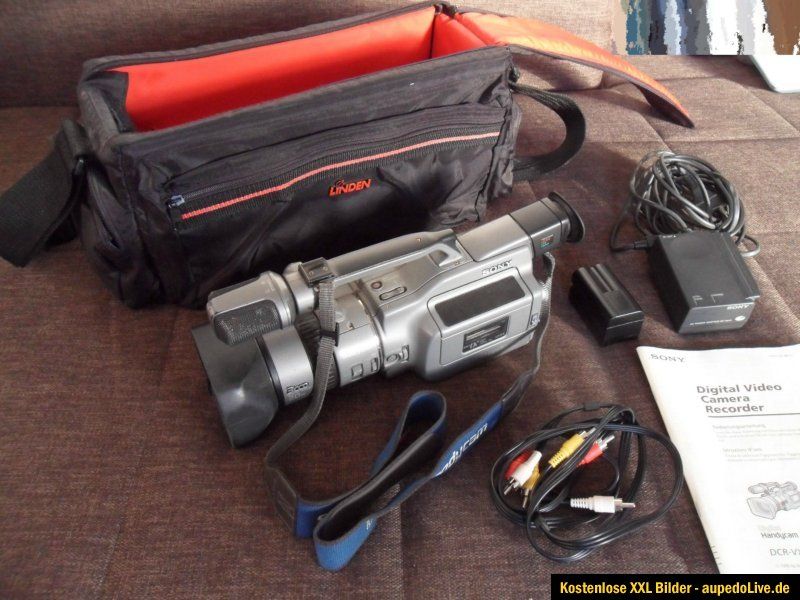 SONY Handycam DCR VX1000E Camcorder   Silber/Schwarz