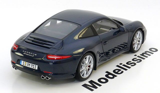 18 Minichamps Porsche 911 ( 991 ) Carrera S 2012