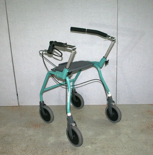 Rollator / Dolomite Futura 600 / Spezialgriff / Einhandbremse links