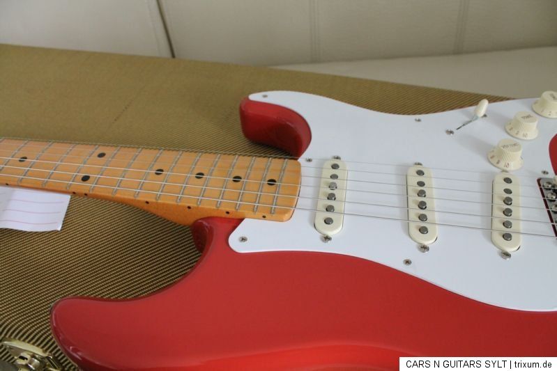 FENDER STRATOCASTER CLASSIC 50s FIESTA RED * INCL. TOLEX CASE * NEU